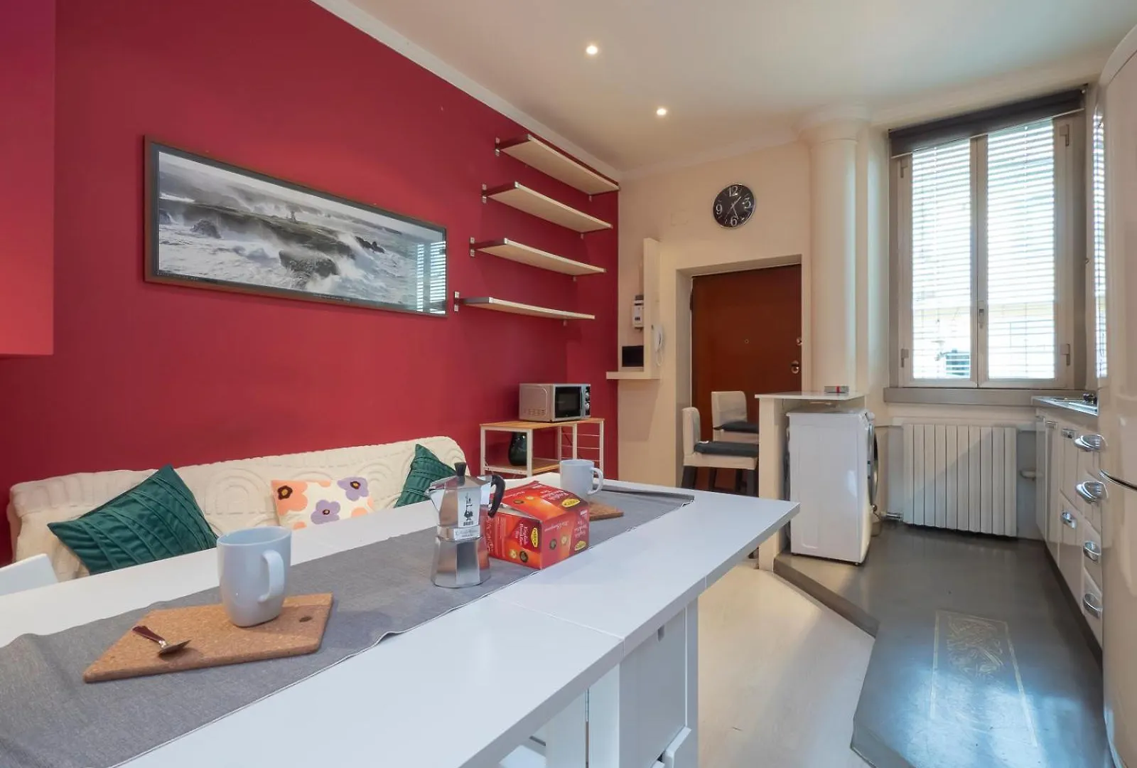 Xenia Apartments - Colorful Apartment In Fiera Area Milano 0*,  Italien